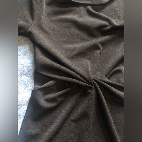 Black Knot Cut-out Dress Short Sleeves - Picture 2 of 5